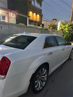 كرايسلر 300